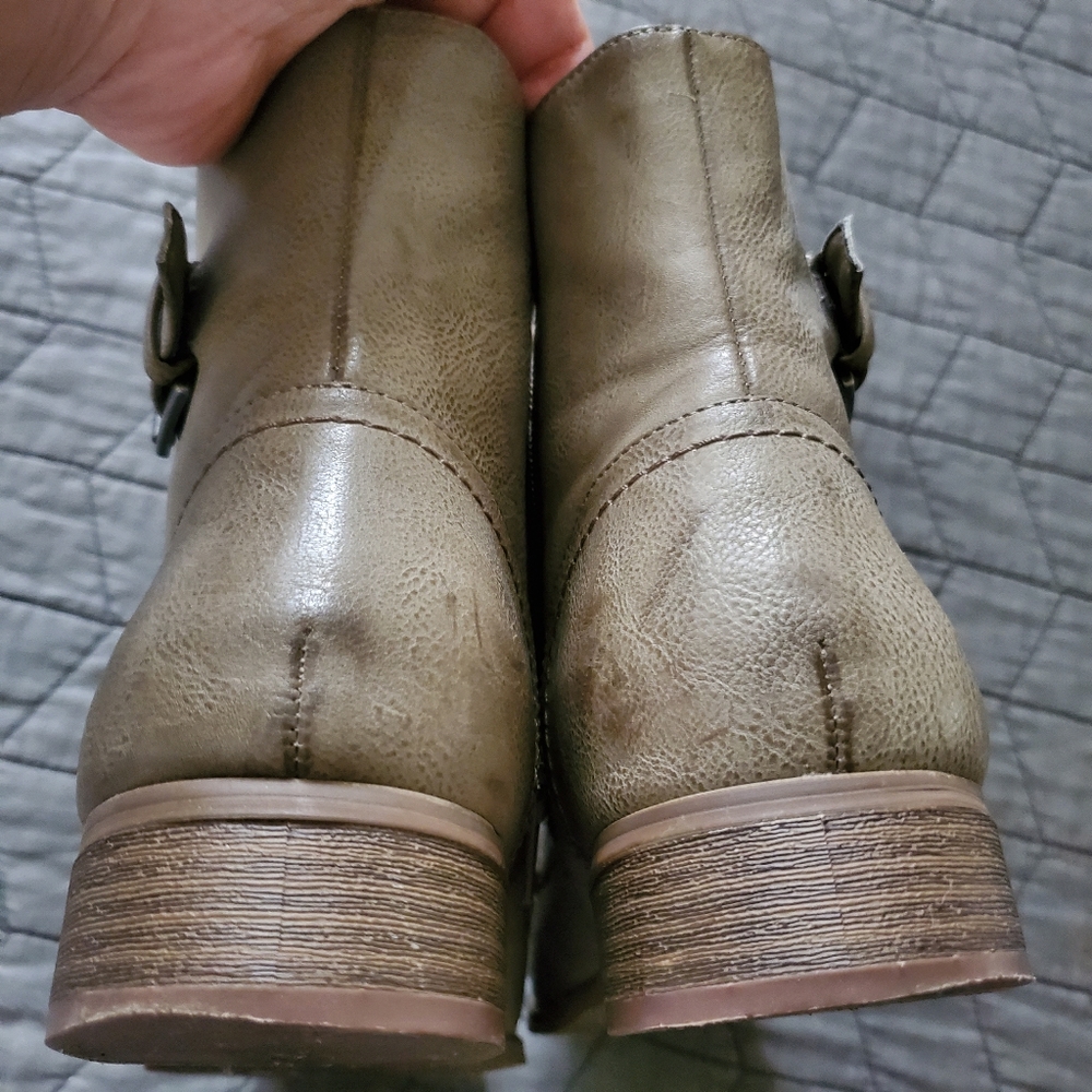 GUESS Combat boots - Picture 8 of 8